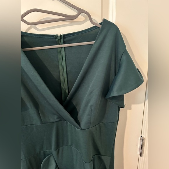 Emerald Green Maternity Dress - Picture 5 of 9